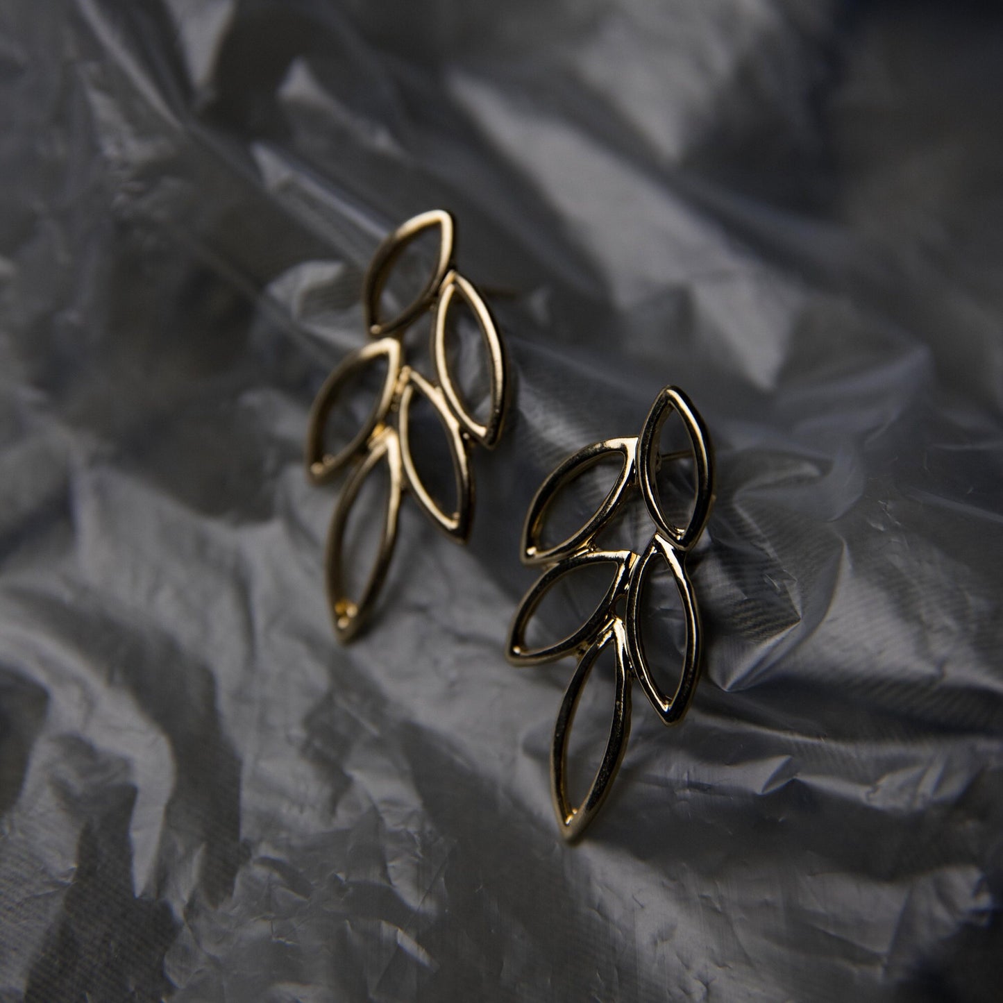 Gold Leaves Earrings