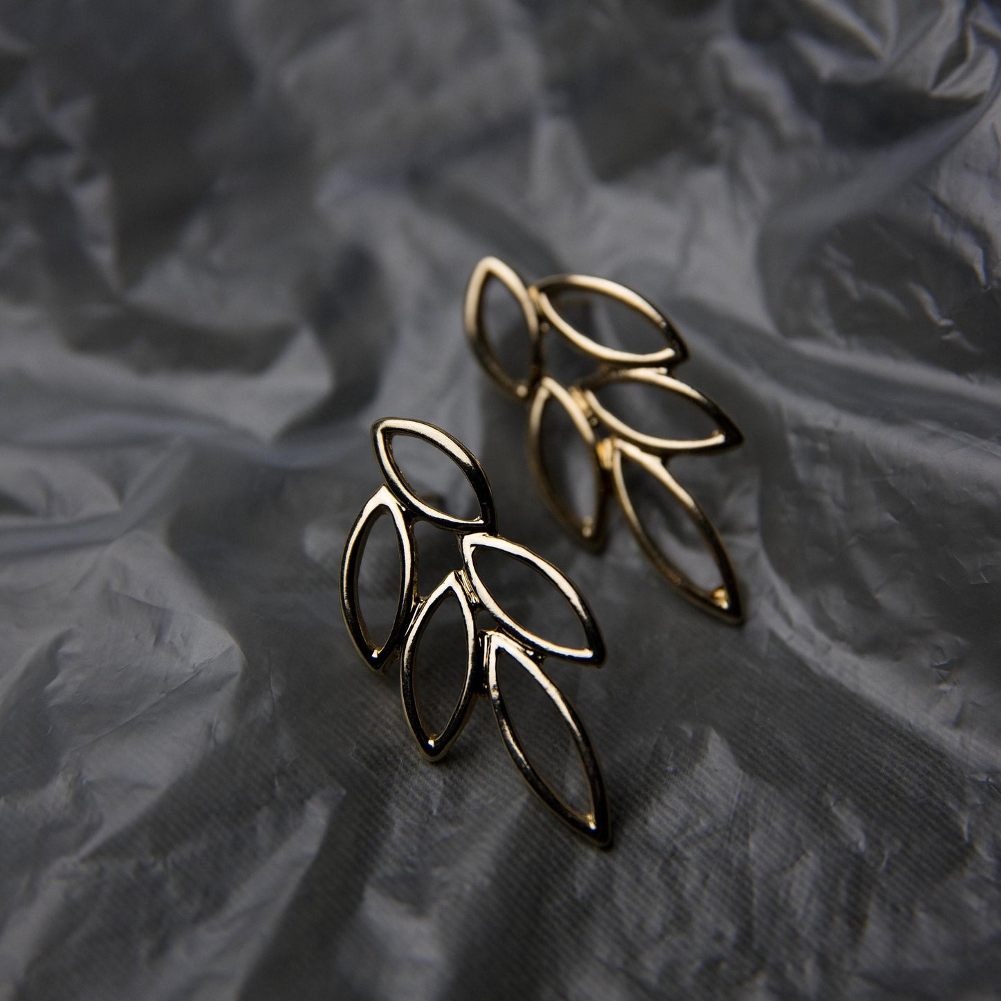 Gold Leaves Earrings