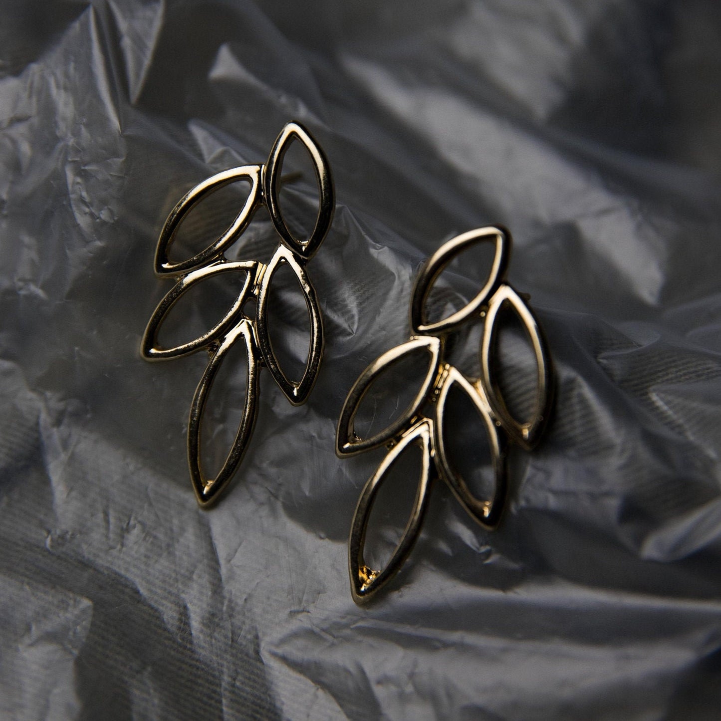 Gold Leaves Earrings